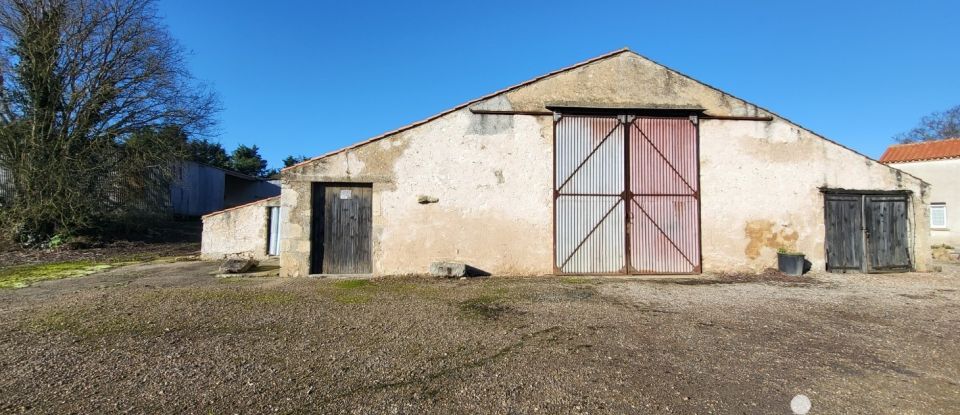 Maison de campagne 5 pièces de 217 m² à Saint-Vincent-sur-Jard (85520)