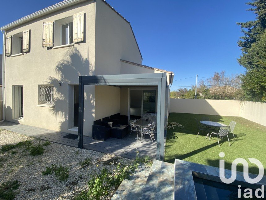 Maison traditionnelle 4 pièces de 100 m² à Monteux (84170)