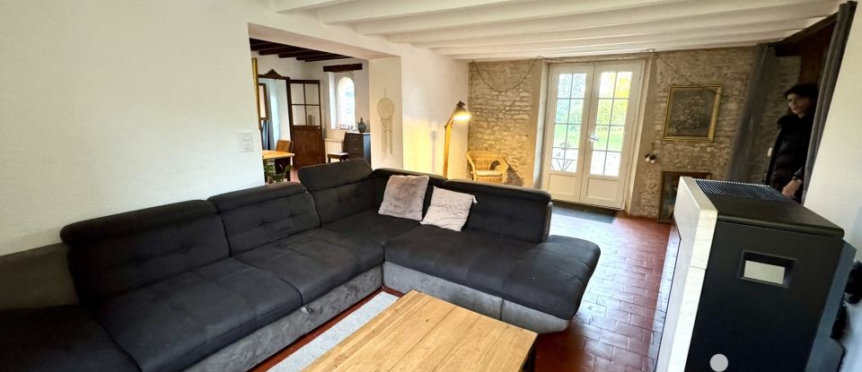 Maison de village 7 pièces de 130 m² à Villemandeur (45700)