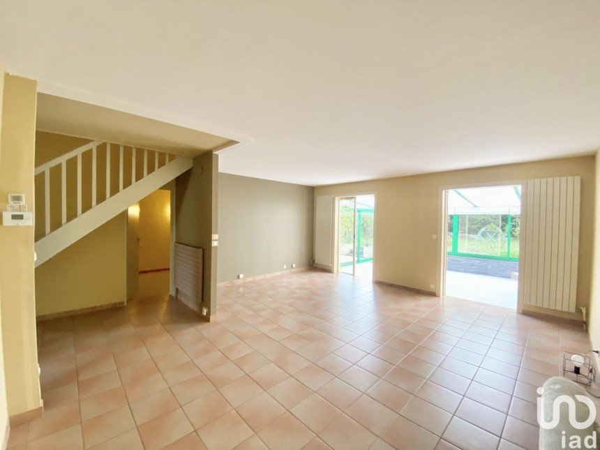 Maison 6 pièces de 130 m² à Montlouis-sur-Loire (37270)