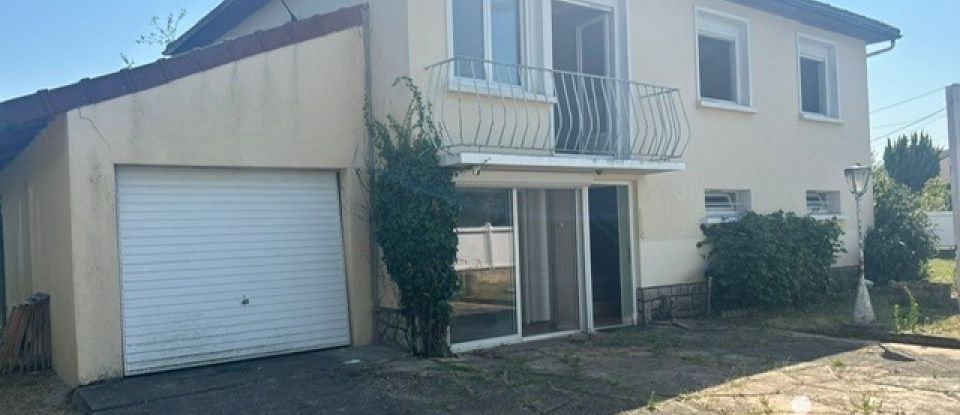 Maison 5 pièces de 116 m² à Domérat (03410)