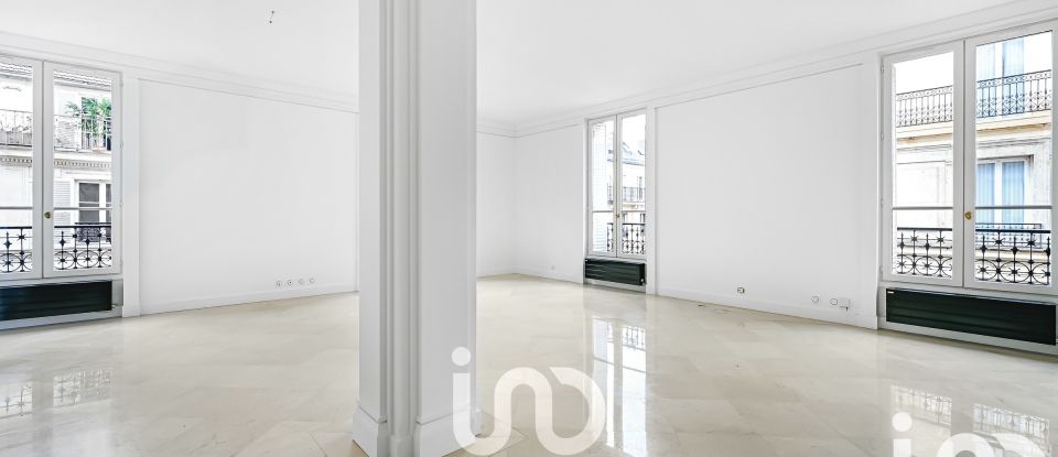 Appartement 4 pièces de 122 m² à Paris (75116)