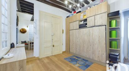 Appartement 3 pièces de 44 m² à Paris (75004)