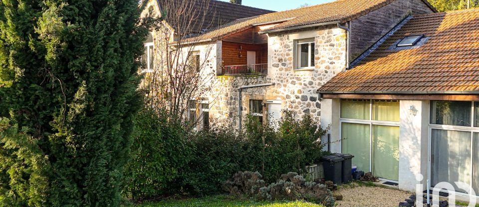 House 5 rooms of 134 m² in Pont-de-Labeaume (07380)