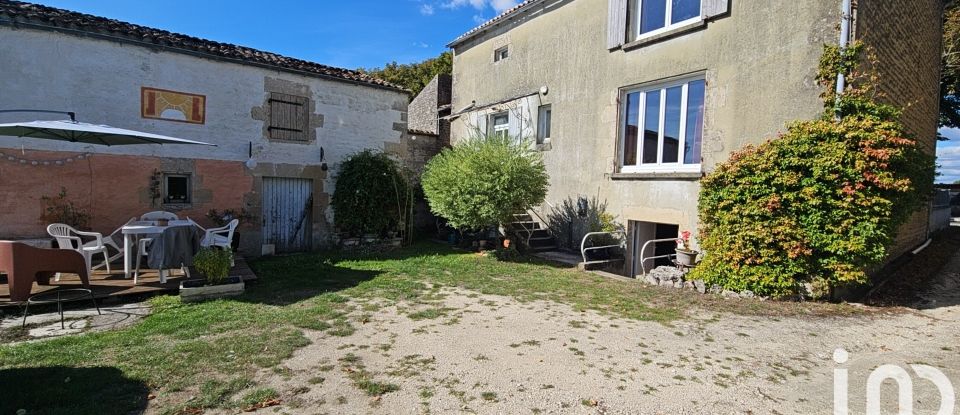 Traditional house 5 rooms of 154 m² in Aulnay (17470)