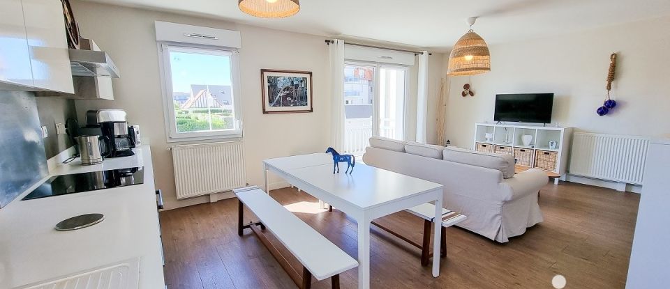 Apartment 3 rooms of 68 m² in Courseulles-sur-Mer (14470)