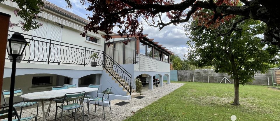 Maison de ville 7 pièces de 138 m² à Beaumont-en-Véron (37420)