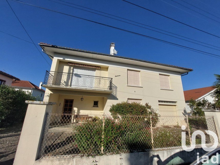 House 5 rooms of 143 m² in Tarbes (65000)