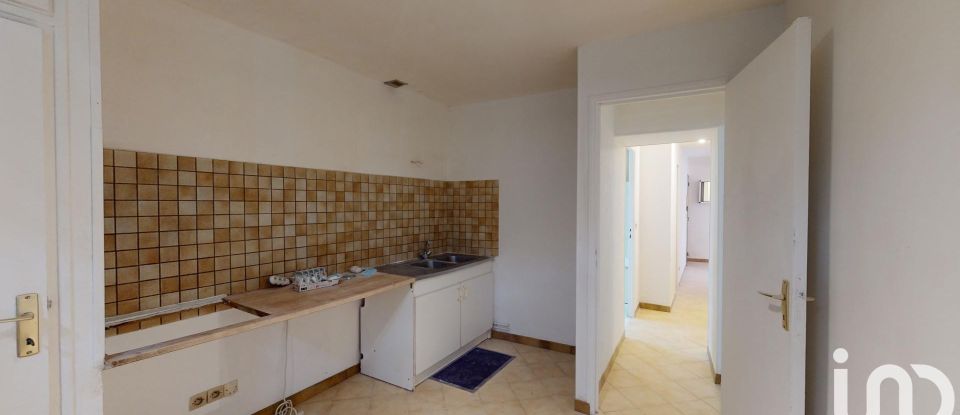 Appartement 3 pièces de 49 m² à Corbeil-Essonnes (91100)