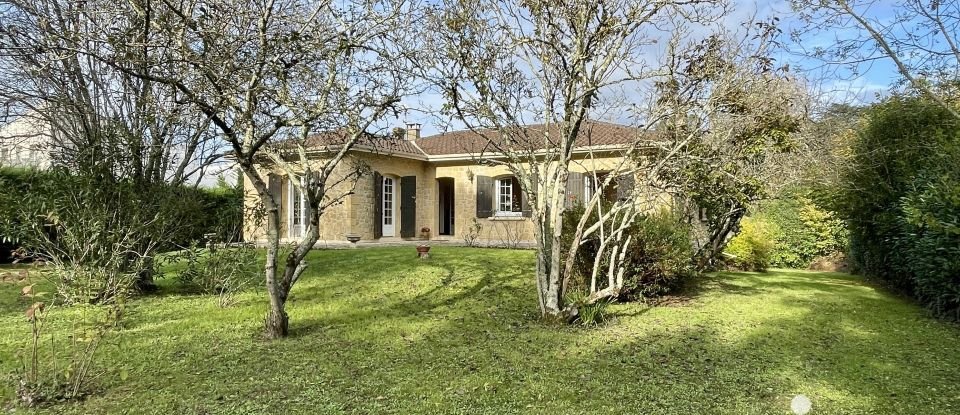 Maison 4 pièces de 108 m² à Artigues-près-Bordeaux (33370)