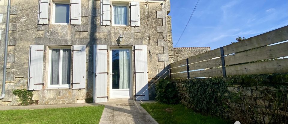 House 5 rooms of 120 m² in Saint-Savinien (17350)