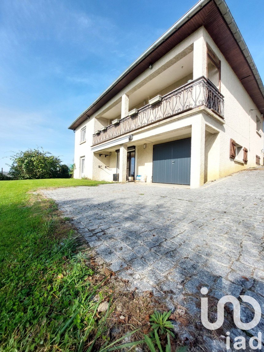 House 5 rooms of 145 m² in Séméac (65600)