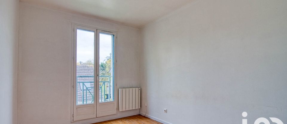 Apartment 3 rooms of 68 m² in Maurecourt (78780)