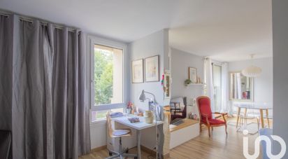 Appartement 5 pièces de 96 m² à Élancourt (78990)