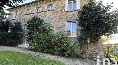 Mansion 7 rooms of 247 m² in Bourgbarré (35230)