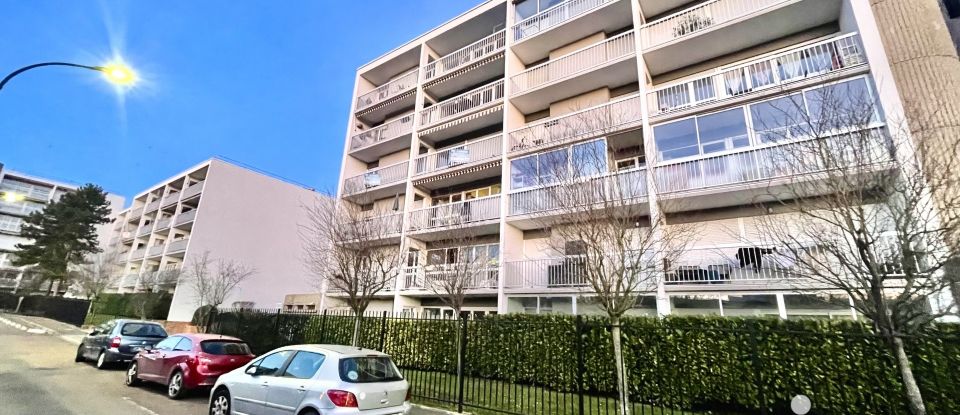 Apartment 3 rooms of 71 m² in Sartrouville (78500)