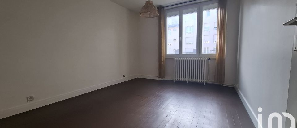 Apartment 2 rooms of 62 m² in Clermont-Ferrand (63000)