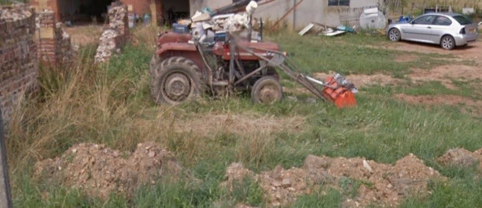 Ferme 5 pièces de 220 m² à Saint-Pierre-la-Noaille (42190)