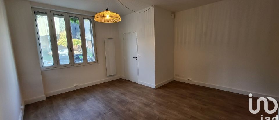 Studio 1 room of 29 m² in Bordeaux (33000)