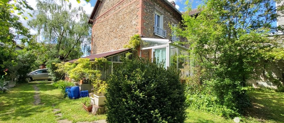 Maison traditionnelle 7 pièces de 130 m² à Argenteuil (95100)