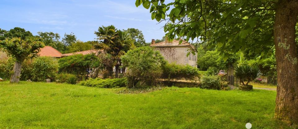 Moulin 7 pièces de 230 m² à Orignolles (17210)