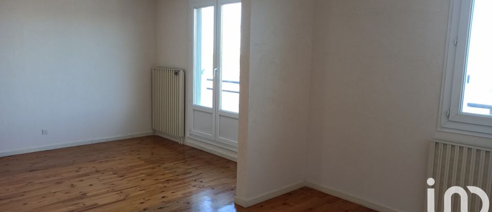 Appartement 3 pièces de 77 m² à Saint-Étienne (42100)