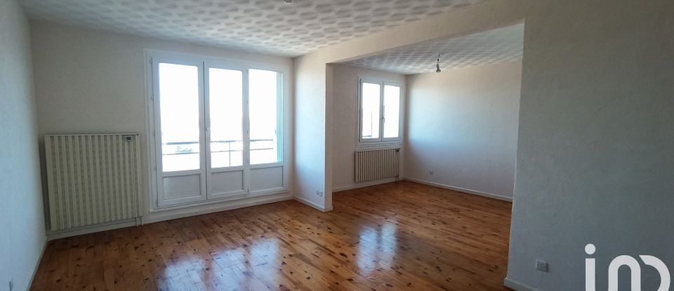 Appartement 3 pièces de 77 m² à Saint-Étienne (42100)