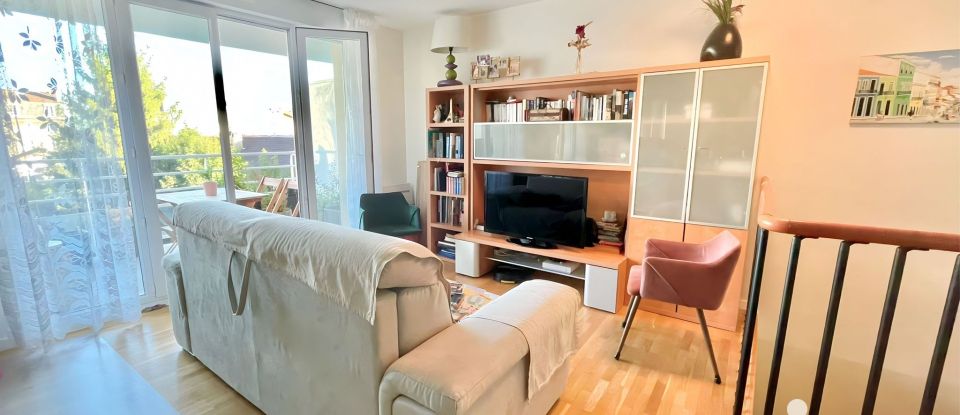 Appartement 6 pièces de 104 m² à Enghien-les-Bains (95880)