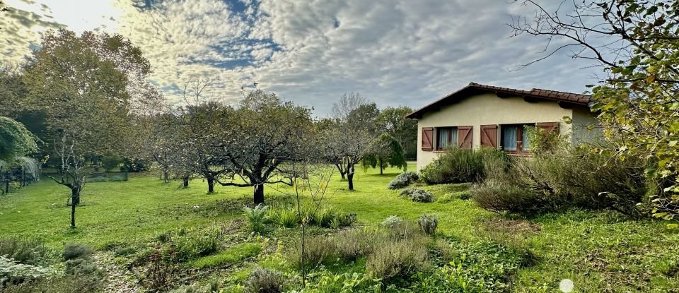 Maison de campagne 7 pièces de 144 m² à Saint-Cirq (82300)