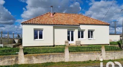 Maison traditionnelle 5 pièces de 95 m² à LORETZ D'ARGENTON (79290)