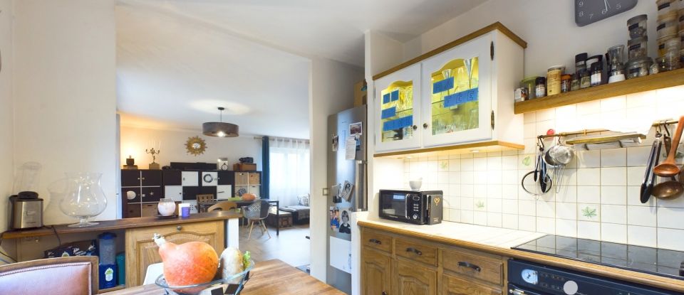 Appartement 3 pièces de 83 m² à Le Plessis-Trévise (94420)