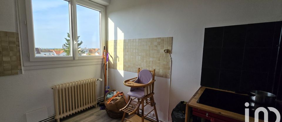 Apartment 3 rooms of 59 m² in Niort (79000)