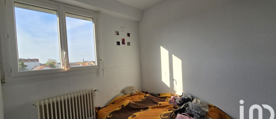 Apartment 3 rooms of 59 m² in Niort (79000)