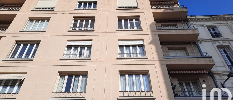 Appartement 4 pièces de 119 m² à Avignon (84000)