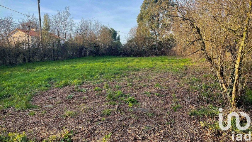 Land of 485 m² in Rives de l'Yon (85310)