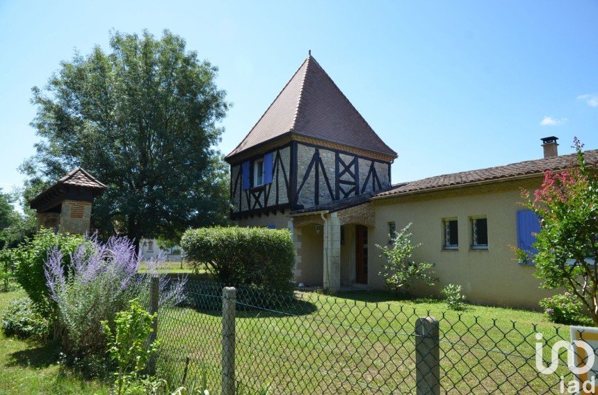 Maison 4 pièces de 145 m² à Gardonne (24680)