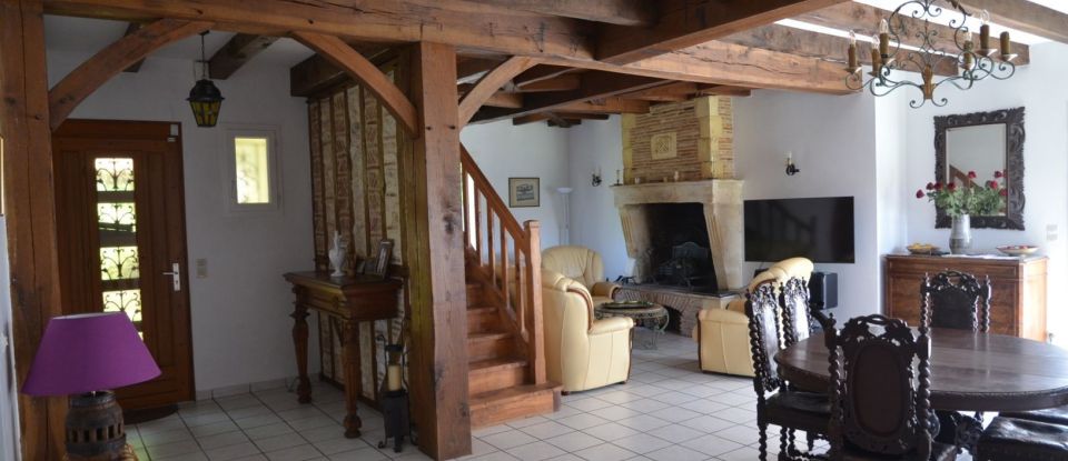 Maison 4 pièces de 145 m² à Gardonne (24680)