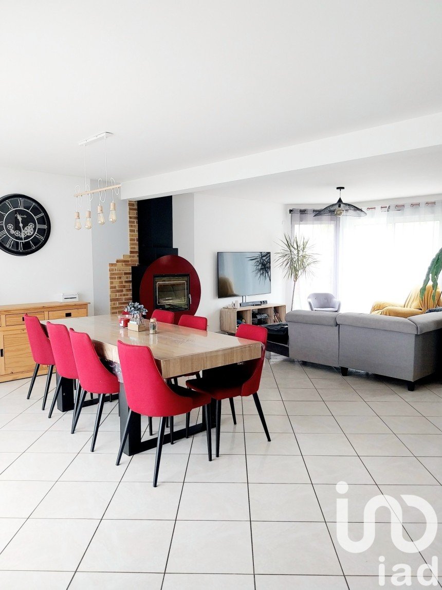 House 6 rooms of 127 m² in Le Loroux (35133)