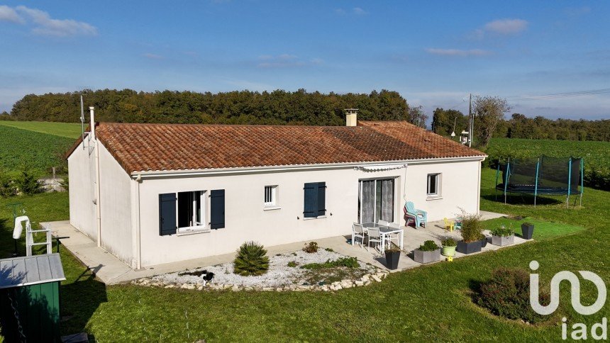 Maison traditionnelle 4 pièces de 106 m² à Aussac-Vadalle (16560)