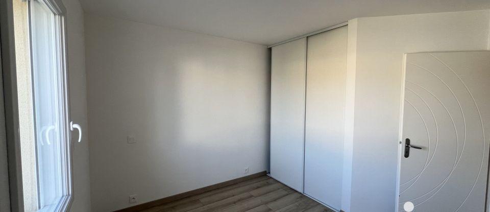 House 4 rooms of 90 m² in Nieul-le-Dolent (85430)