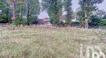 Land of 1,211 m² in Vaucresson (92420)