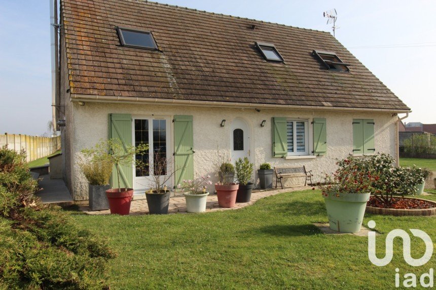 Maison 5 pièces de 114 m² à Angivillers (60130)