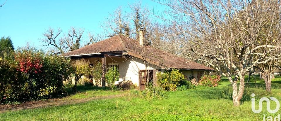 Pavillon 3 pièces de 74 m² à Carennac (46110)