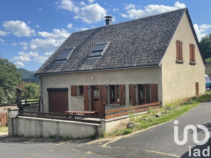 Maison 4 pièces de 90 m² à Saint-Diéry (63320)