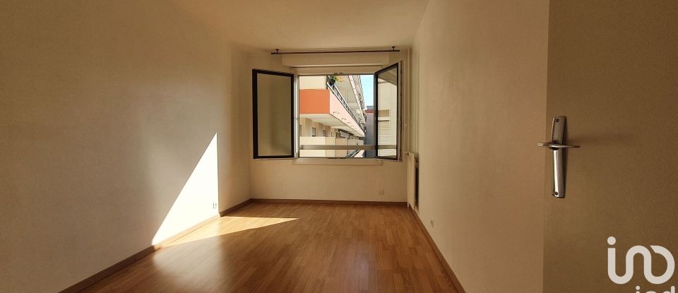 Appartement 5 pièces de 99 m² à Sens (89100)