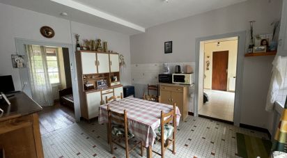 House 5 rooms of 109 m² in Brioux-sur-Boutonne (79170)