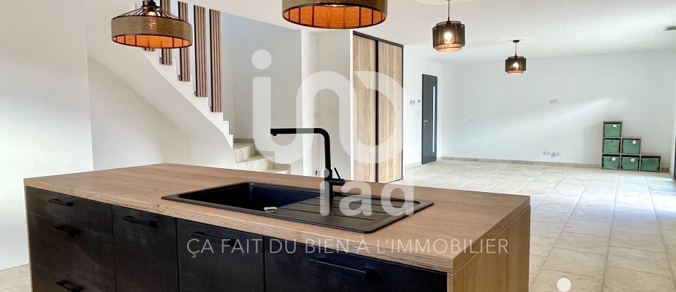 Maison d’architecte 5 pièces de 127 m² à Bizanet (11200)