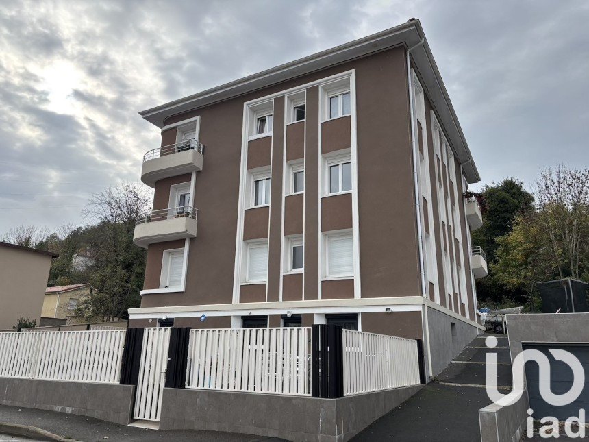 Building in Saint-Étienne (42100) of 510 m²