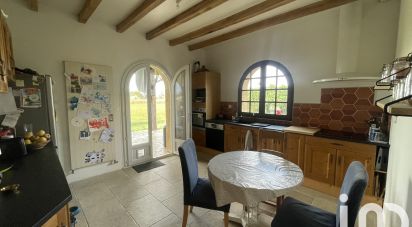 House 6 rooms of 206 m² in Lagrave (81150)