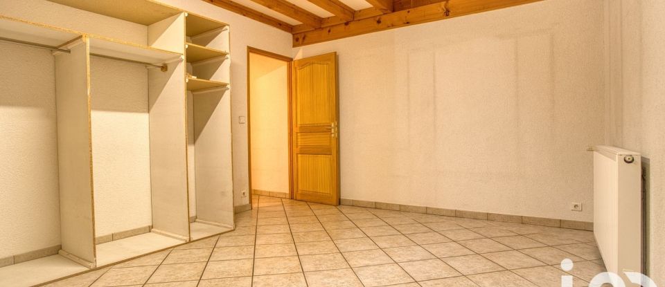 Maison 7 pièces de 150 m² à Saint-Genis-Pouilly (01630)